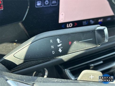 Used 2024 Chevrolet Traverse RS image 20