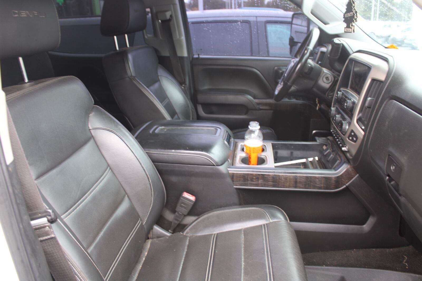 Used 2015 GMC Sierra 2500 Denali w/ Duramax Plus Package AWD/4WD image 4