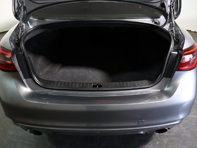 Used 2018 INFINITI Q50 Luxe AWD/4WD image 29