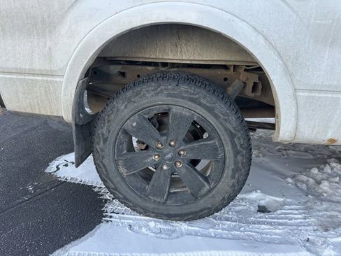 Used 2014 Ford F150 FX4 w/ Equipment Group 402A Luxury image 11