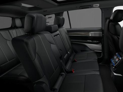 New 2026 Cadillac Vistiq Luxury AWD/4WD image 46