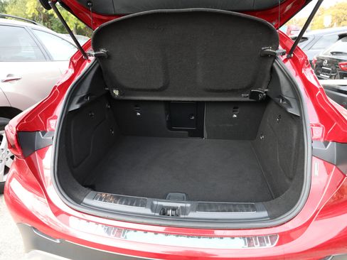 Used 2017 INFINITI QX30 Premium w/ Cargo Package image 15