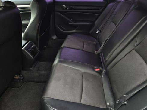 Used 2021 Honda Accord Sport image 10