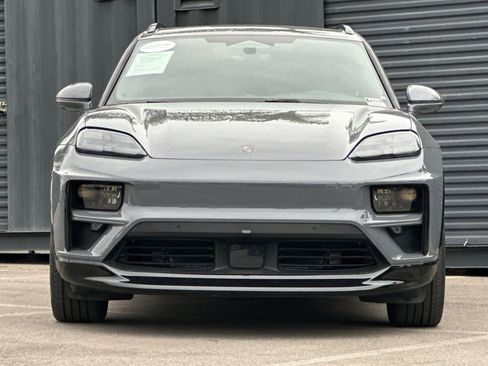 Used 2025 Porsche Macan Turbo Electric w/ Premium Package image 11