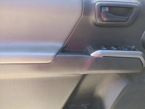Used 2023 Toyota Tacoma SR5 RWD image 11