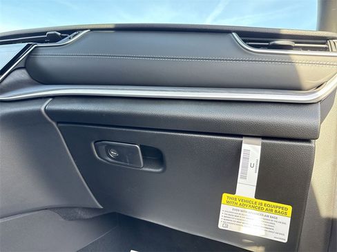 New 2025 Jeep Grand Cherokee L Limited w/ Trailer Tow Package image 33