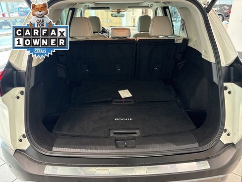 Used 2023 Nissan Rogue SL w/ SL Premium Package AWD/4WD image 17