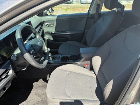 Used 2025 Kia K4 LXS image 20