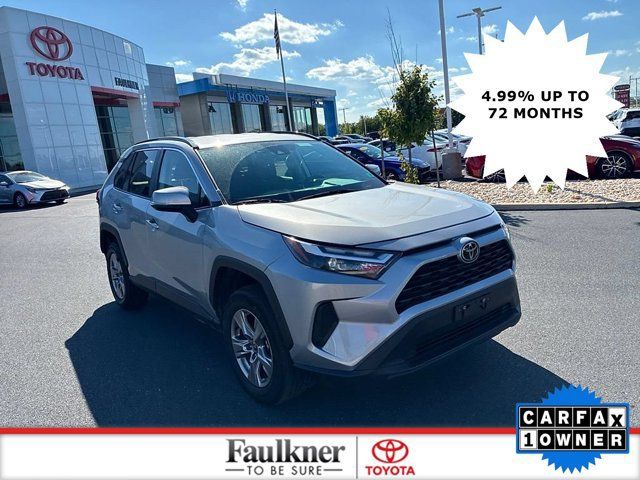 Used 2025 Toyota RAV4 XLE AWD/4WD image 1