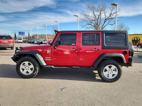 Used 2012 Jeep Wrangler Unlimited Sport image 8