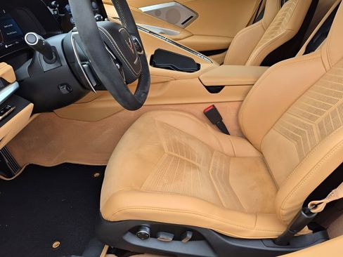 Used 2022 Chevrolet Corvette Stingray Premium Cpe w/ Engine Appearance Package image 23