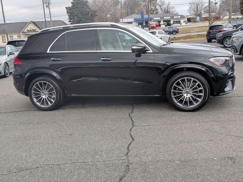 Used 2024 Mercedes-Benz GLE 350 4MATIC image 2