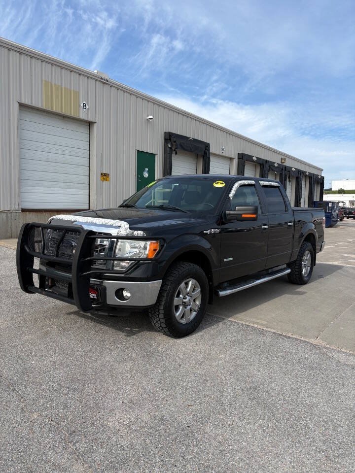 Used 2014 Ford F150 XLT w/ Equipment Group 302A Luxury AWD/4WD image 3