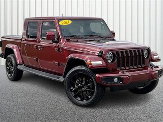 Used 2021 Jeep Gladiator Overland video 1