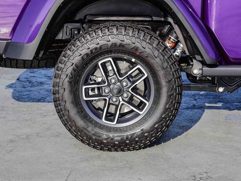 New 2026 Jeep Gladiator Mojave image 11