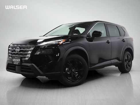 Used 2025 Nissan Rogue SV image 1