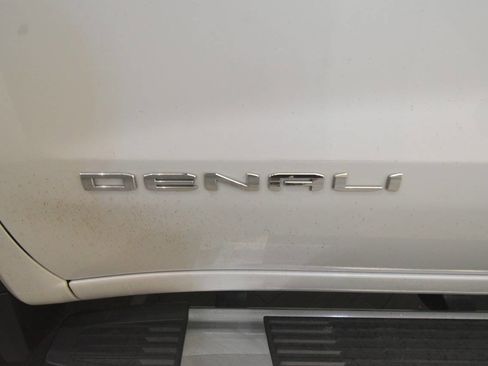 Used 2021 GMC Sierra 1500 Denali AWD/4WD image 14