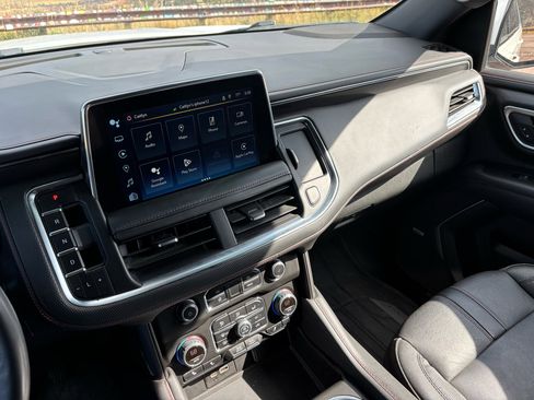 Used 2023 Chevrolet Suburban RST w/ Luxury Package image 18