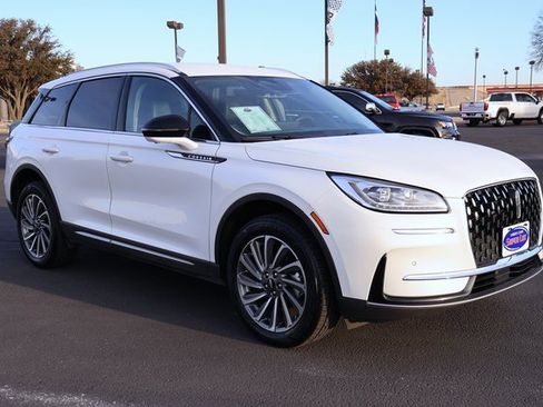 Used 2024 Lincoln Corsair Reserve w/ Equipment Group 201A image 11