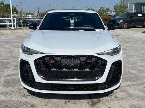 New 2025 Audi SQ5 Premium Plus image 2
