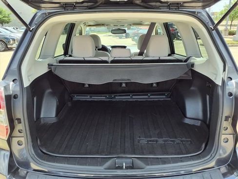Used 2015 Subaru Forester 2.5i Premium AWD/4WD image 9