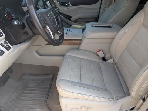 Used 2020 GMC Yukon XL Denali w/ Open Road Package AWD/4WD image 11