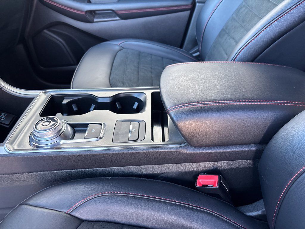 Certified 2024 Ford Edge ST-Line AWD/4WD image 21