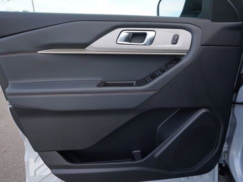 New 2026 Ford Explorer Active image 26