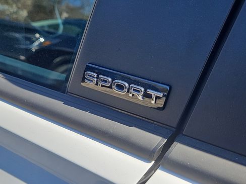 New 2025 Volkswagen Jetta Sport FWD image 4