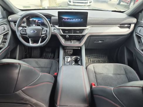 Certified 2025 Ford Explorer ST AWD/4WD image 21