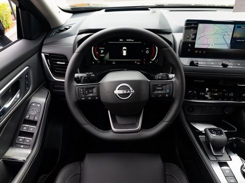 New 2026 Nissan Rogue Platinum w/ Platinum Premium Package image 12