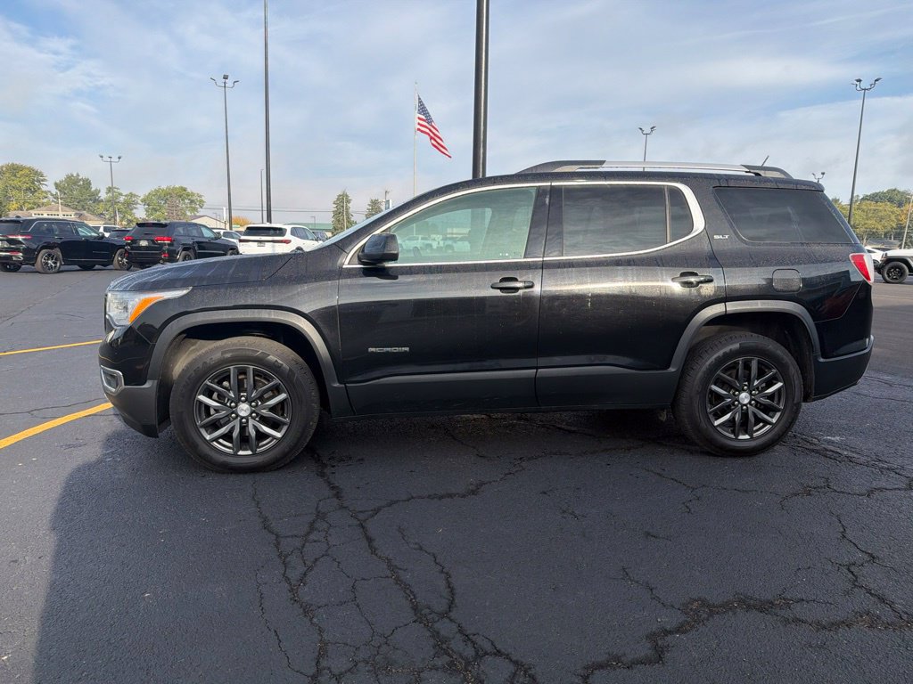 Used 2019 GMC Acadia SLT w/ LPO, Black Accent Package FWD image 5