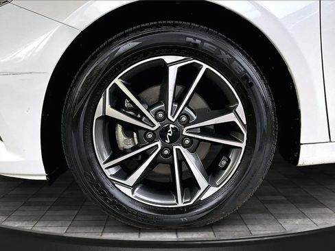 Used 2023 Kia Forte LXS image 30