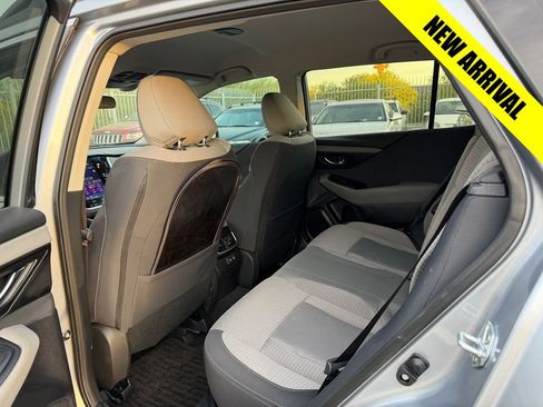 Used 2022 Subaru Outback Premium image 6