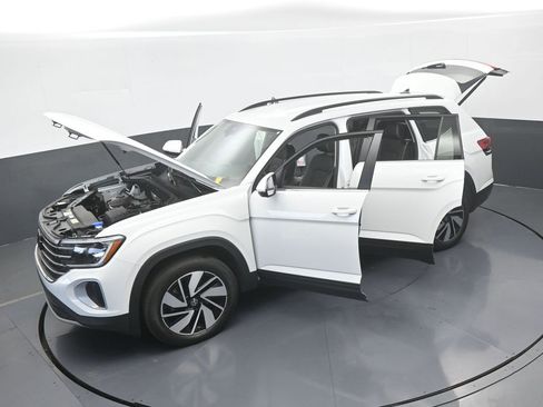 Used 2024 Volkswagen Atlas SE FWD image 68