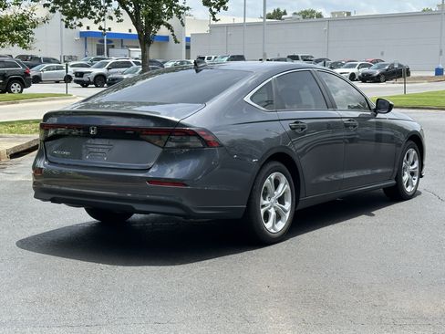 Used 2025 Honda Accord LX image 11