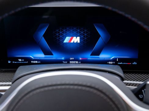 New 2026 BMW X6 M60i w/ Executive Package image 23