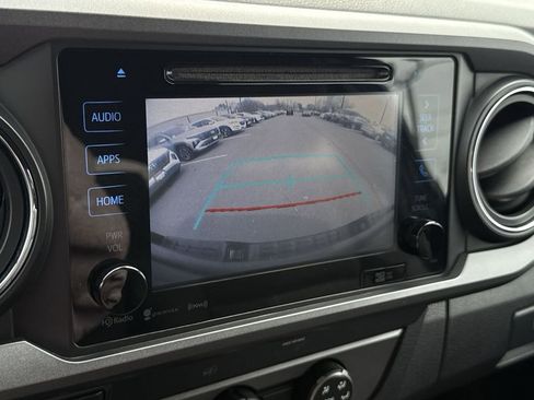 Used 2019 Toyota Tacoma TRD Sport image 20