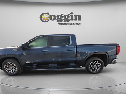 Used 2022 GMC Sierra 1500 SLT w/ SLT Premium Package image 5