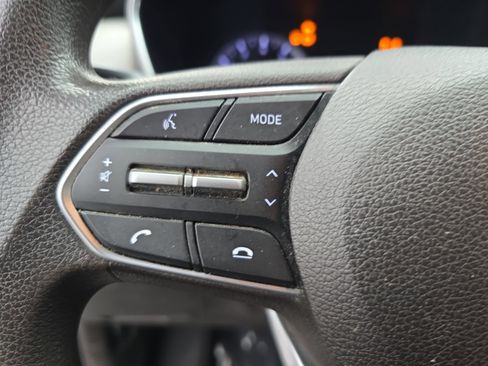 Used 2020 Hyundai Santa Fe SE image 16