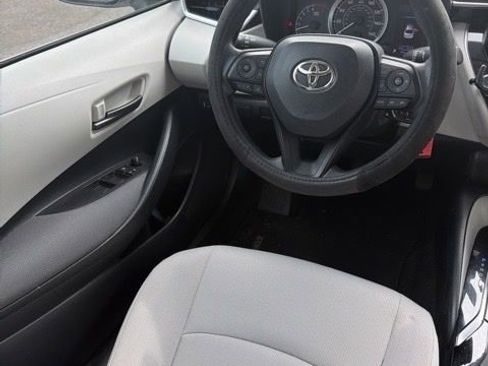 Certified 2022 Toyota Corolla LE w/ Carpet Mat Package (TMS) image 12