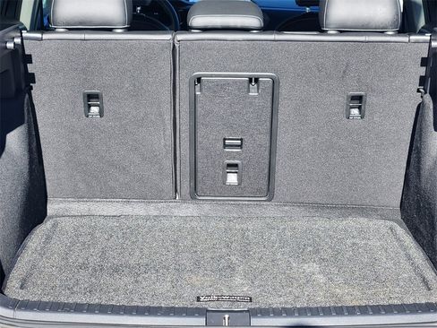 Used 2022 Volkswagen Taos SE image 21