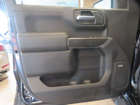 Used 2021 GMC Sierra 1500 AT4 w/ AT4 Premium Package AWD/4WD image 13