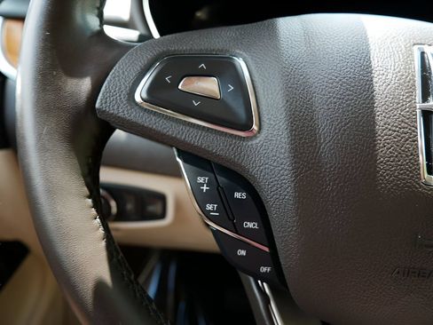 Used 2017 Lincoln MKC Select AWD/4WD image 17