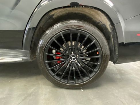 Used 2019 Mercedes-Benz GLS 63 AMG 4MATIC w/ AMG Night Styling Package image 18