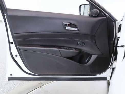 Used 2019 Acura ILX w/ Premium Package image 10