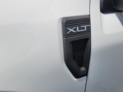 New 2025 Ford Maverick XLT w/ XLT Luxury Package image 15