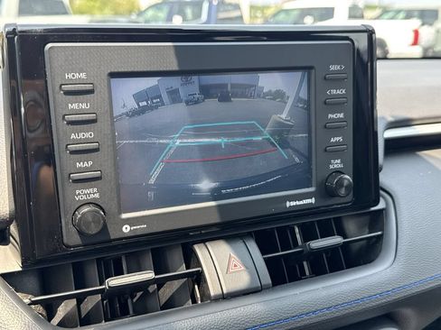 Used 2022 Toyota RAV4 SE w/ Convenience Package AWD/4WD image 24