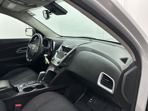 Used 2013 Chevrolet Equinox LS image 20