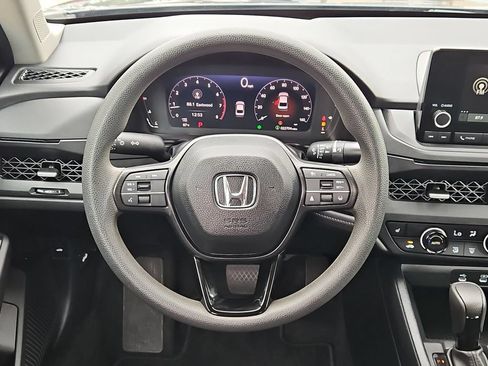 Used 2025 Honda Accord SE image 23